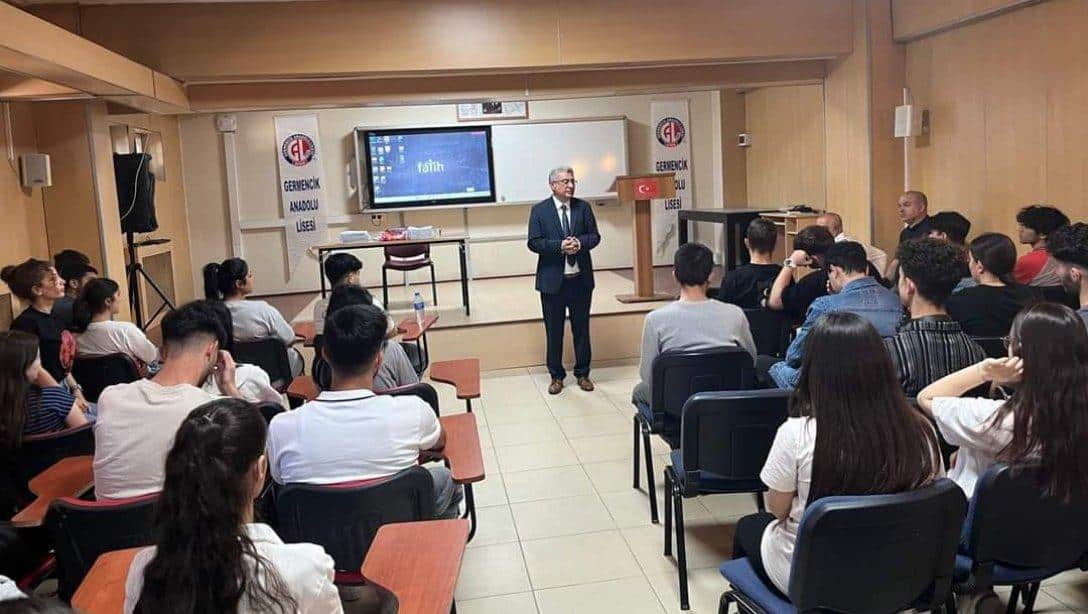 Germencik Anadolu Lisesi ve Ortaklar Anadolu Lisesi 12. Sınıf YKS Sınav Öncesi Bilgilendirme Toplantısı Yapıldı.